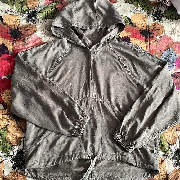 Lululemon City Stroll Hoodie - Picture 5 of 12